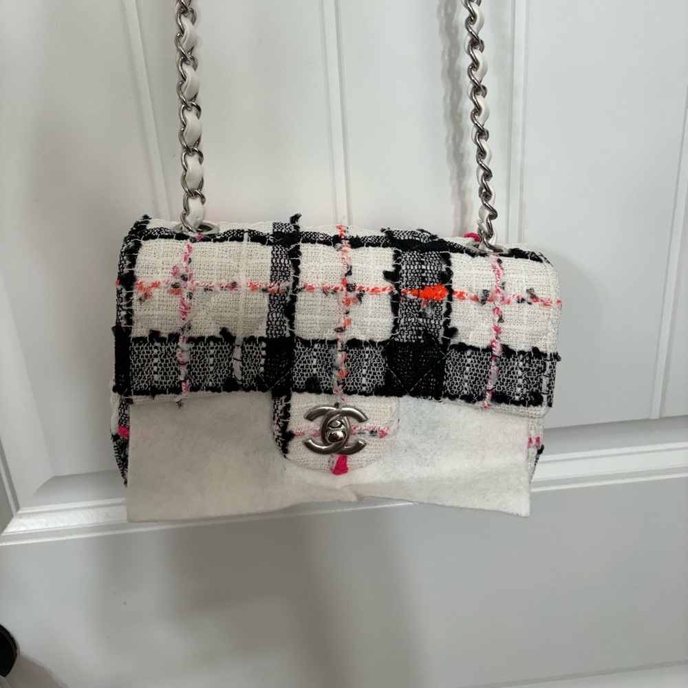 100% AUTHENTIC Chanel tweed flap bag!